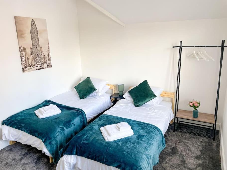Perfect For Contractors & Families! 7 Beds Free Parking Apartment Birmingham Exterior photo